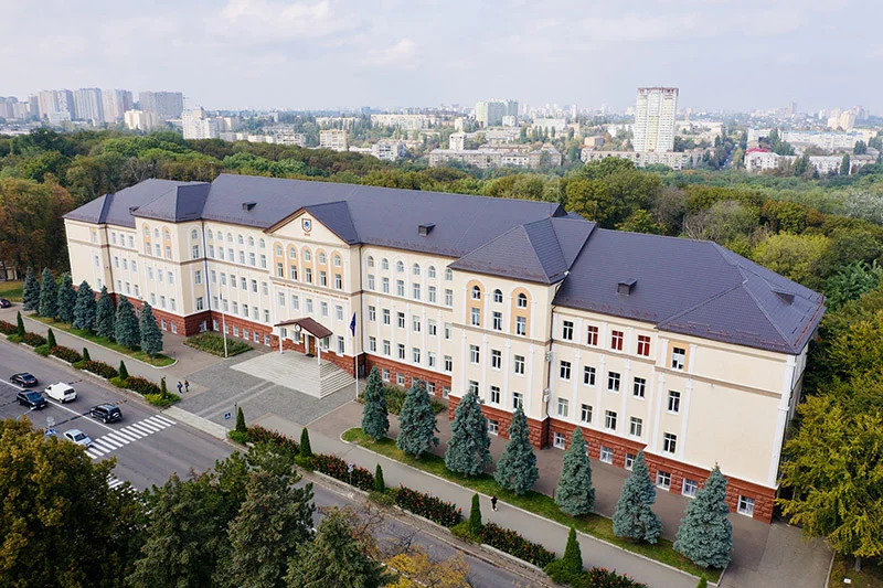 НУБІП головний корпус