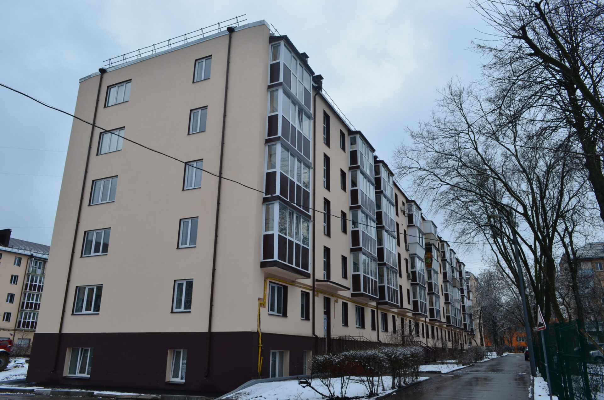 Київ, Межова 24, 26